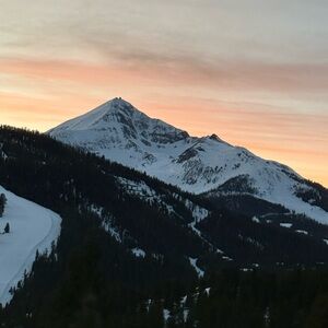 Meet your Posher, Christie